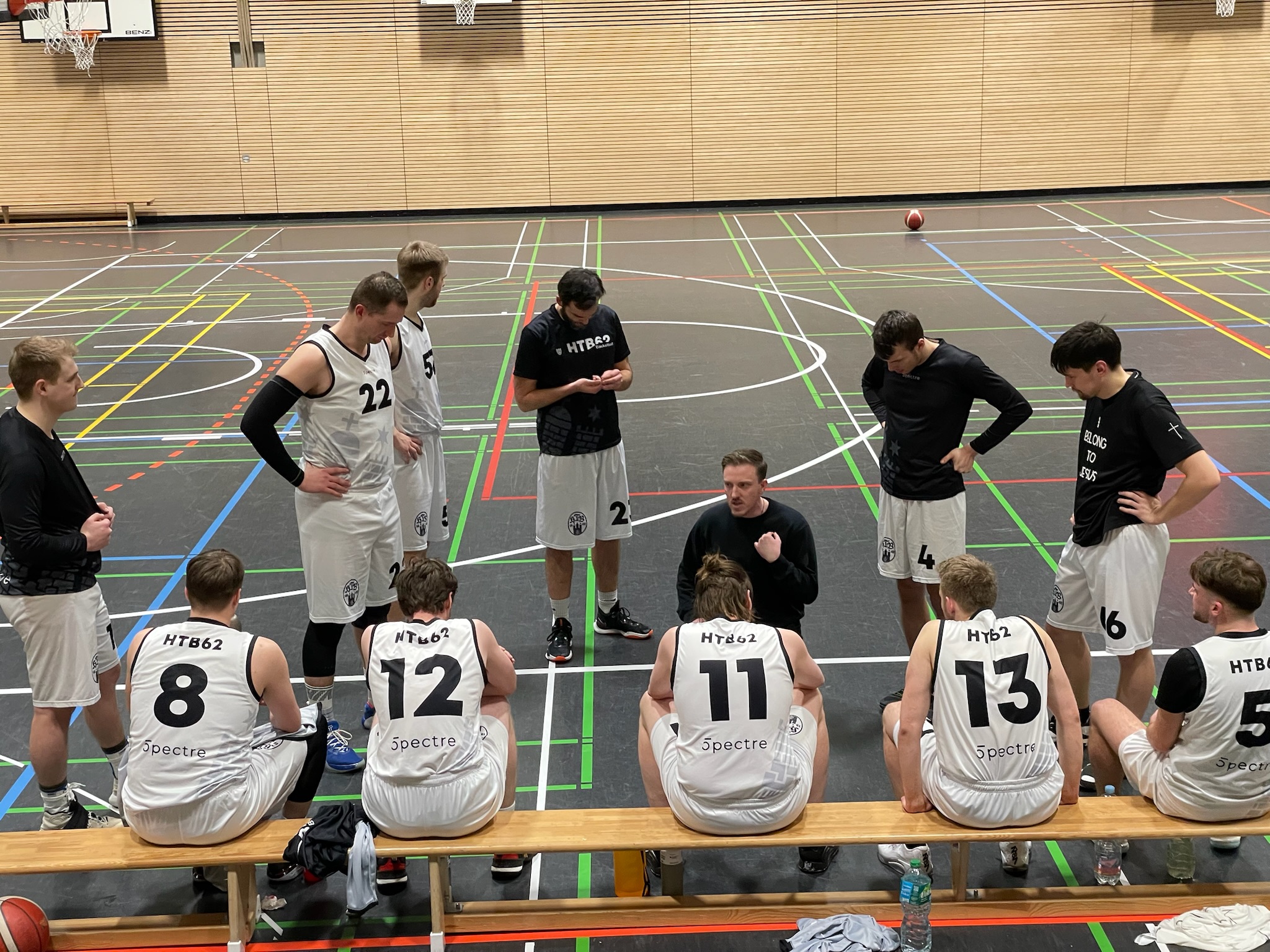 E8DB1981-26B9-42D6-88B7-1C67DD61F149